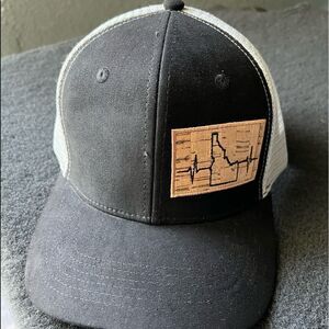 Heart Beat snapback cap.adjustable